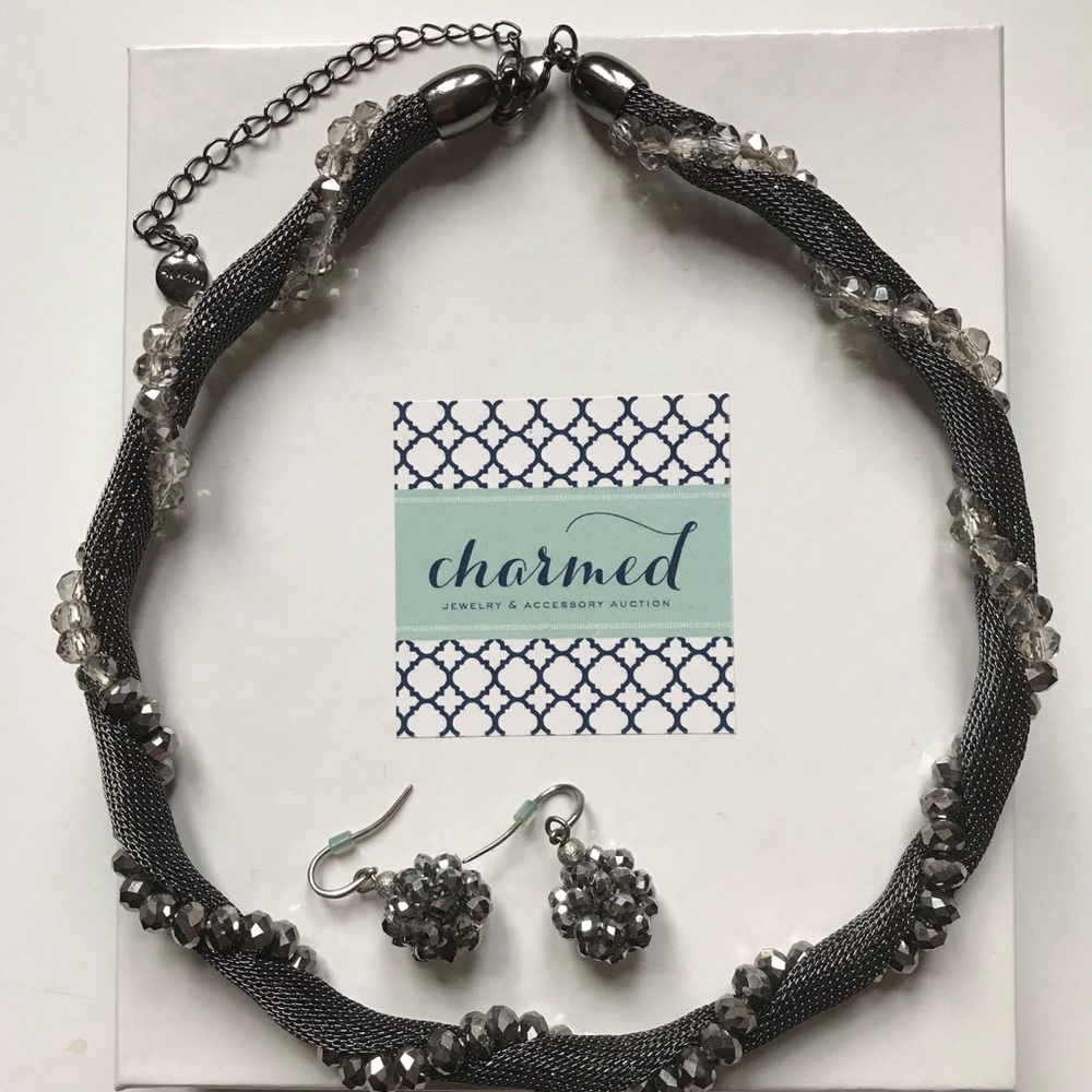 Grey crystals and mesh necklace and earrings set